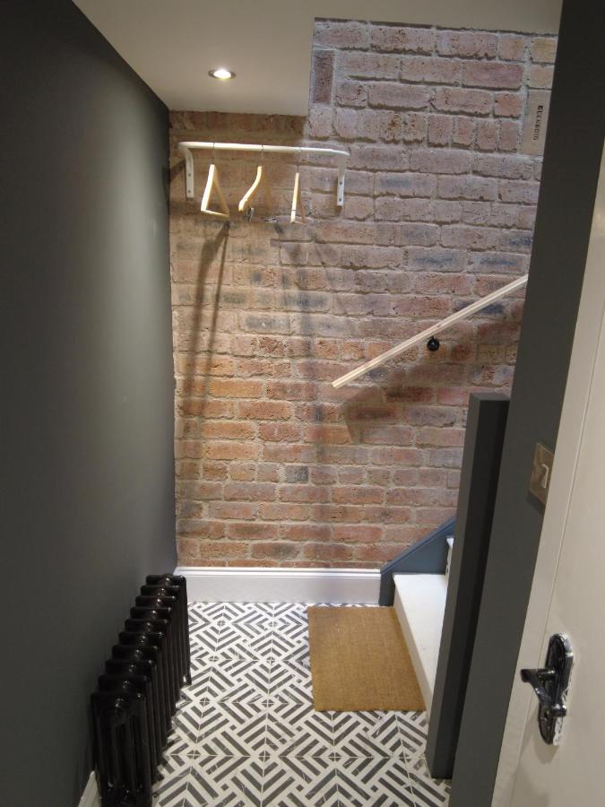 The Bards Loft, Large Studio Apartment Еър Екстериор снимка